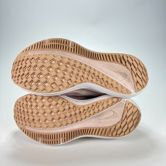 Nike Air Winflo 9 Pink Oxford Athletic Running Shoes DD8686-600 Women’s Size 6 - Picture 8 of 10